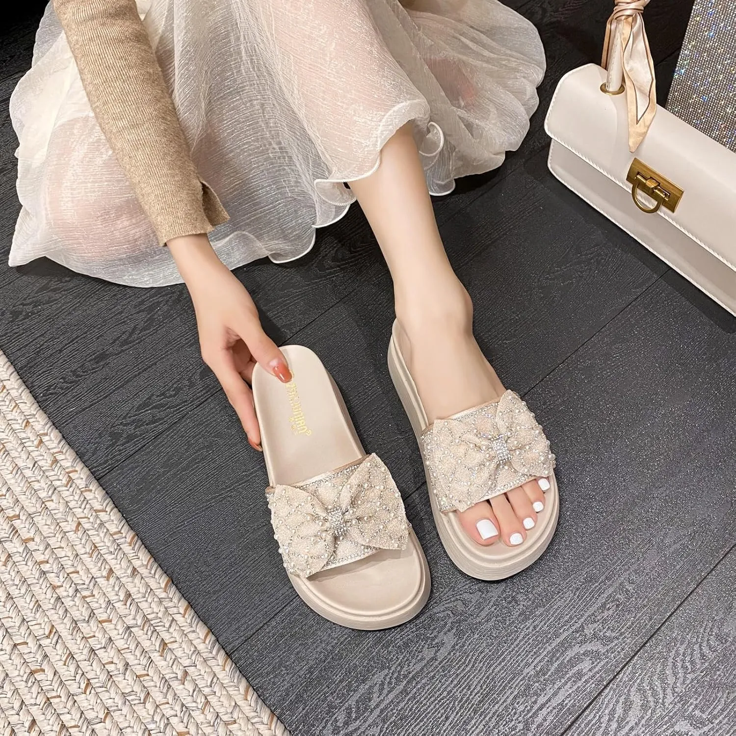 Bow Rhinestones Platform Slides Sandals for Women Sparkle Pearl Slip-on Open Toe Comfort Soft Sole Home Outdoor Beach Slipper