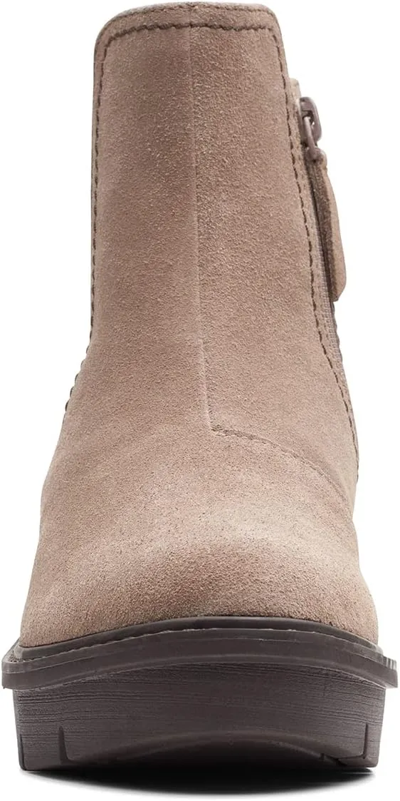 Clarks Women's Chelsea Boot