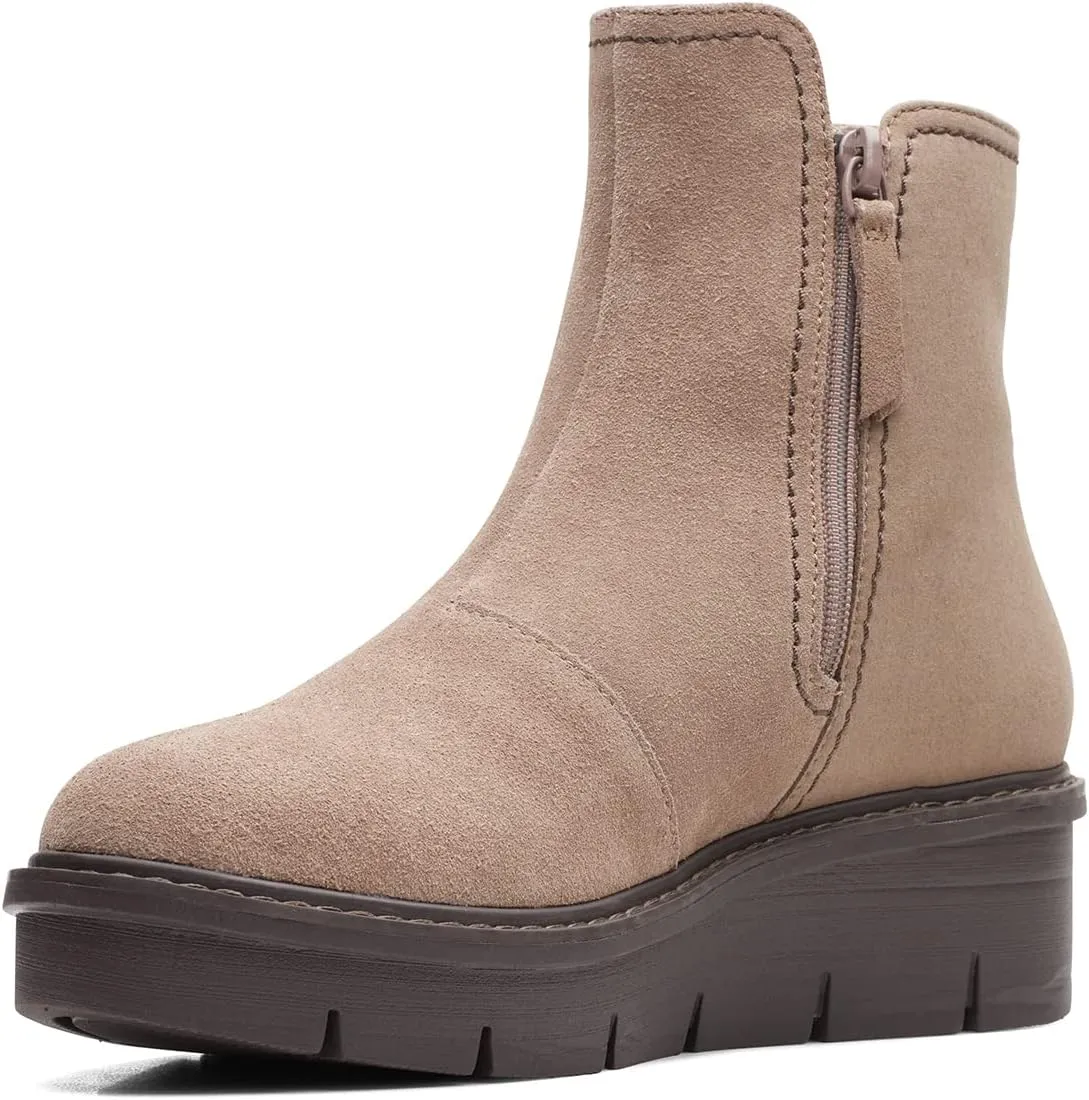 Clarks Women's Chelsea Boot