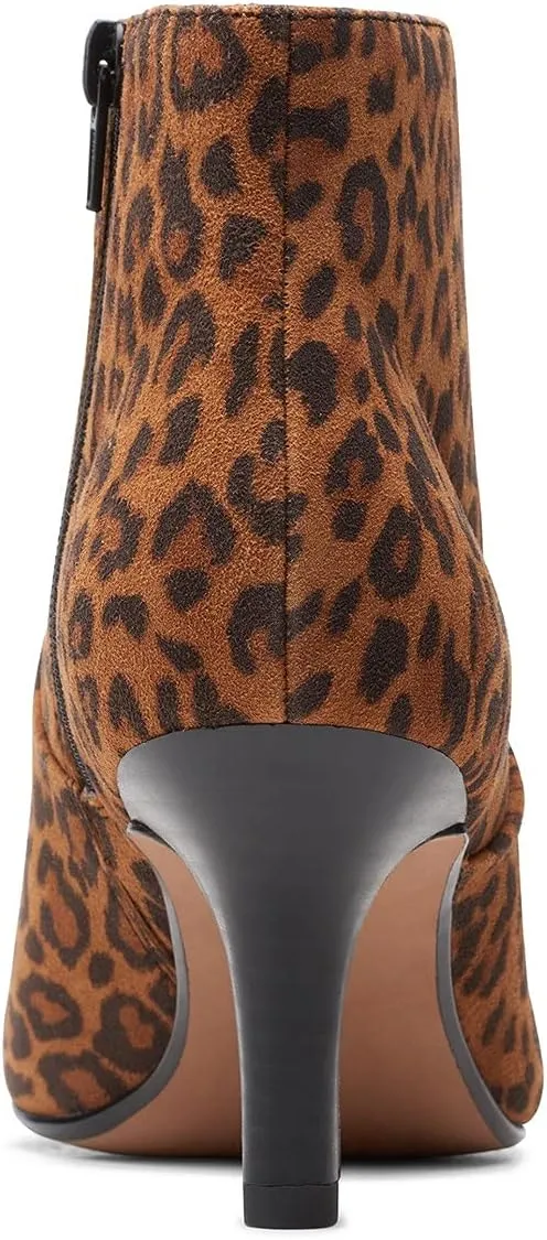Clarks Women's Illeana Petal Ankle Boot, 4 UK