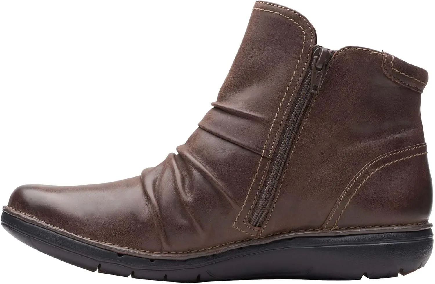Clarks Women's Un Loop Top Ankle Boot