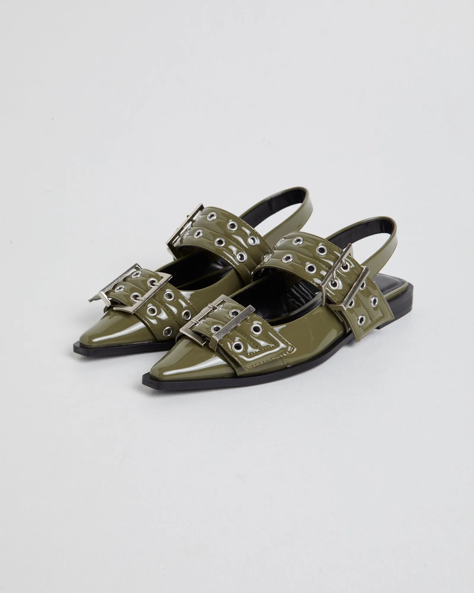 Matilda Pointed Flat