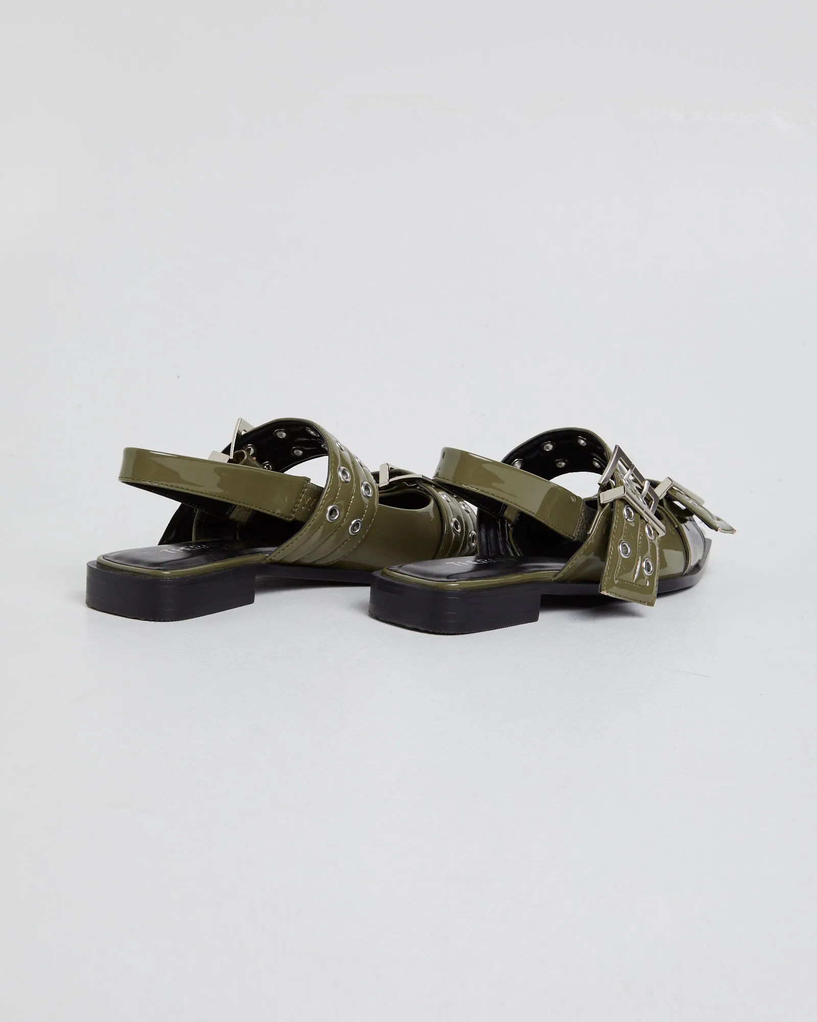 Matilda Pointed Flat