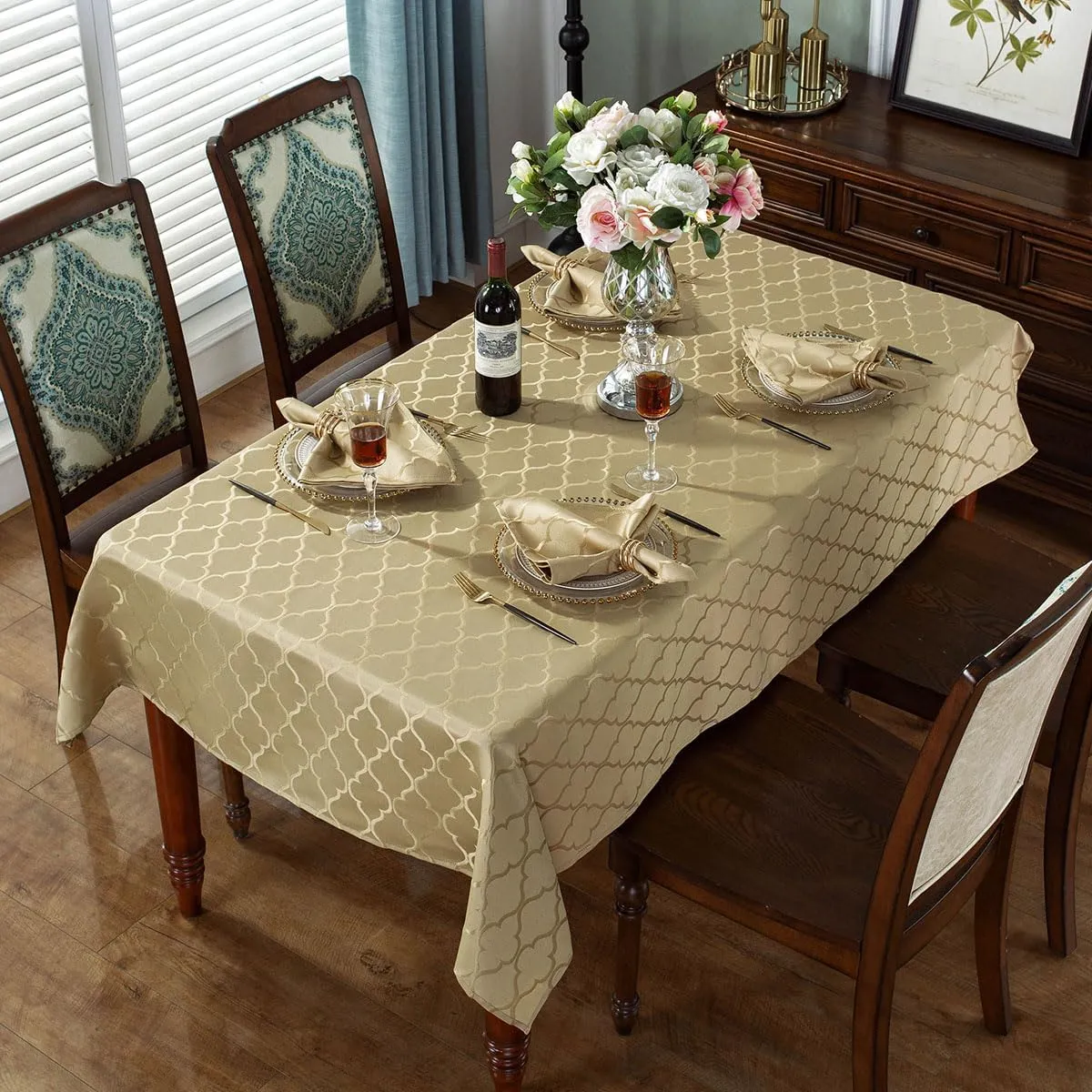SASTYBALE Jacquard Tablecloth Flower Pattern Polyester Table Cloth Spill Proof Dust-Proof Table Cover for Kitchen Dining Tabletop Decoration (Rectangle, 60" x 84" (6-8 Seats), Christmas Gold)