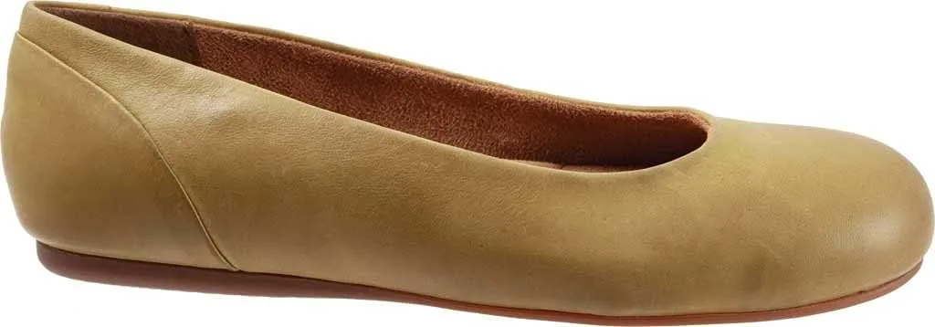 SoftWalk Women's Sonoma Ballet Flat